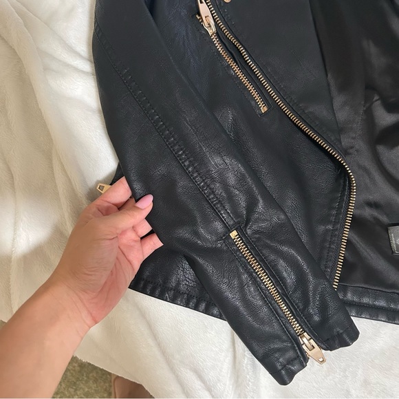 Blank NYC Faux Leather Jacket with rose gold hardware - Picture 5 of 8